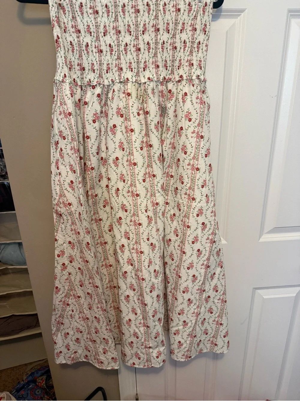 Hill House Delphine Nap Skirt in Pink Vine Floral Smocked Waist - Picture 1 of 3